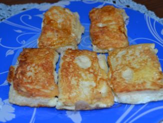 Завтрак из сосисок с сыром
