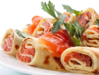 Блинчики с копченой рыбой