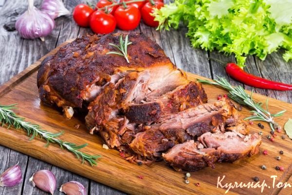 Буженина с чесноком