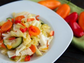Маринованный салат из овощей