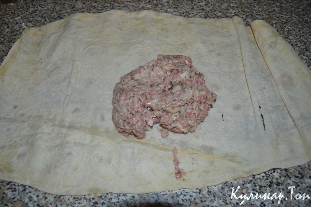 Мясной пирог из лаваша
