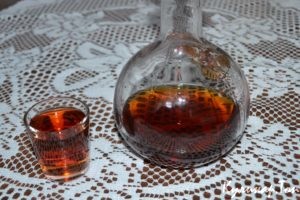 Настойка на черносливе