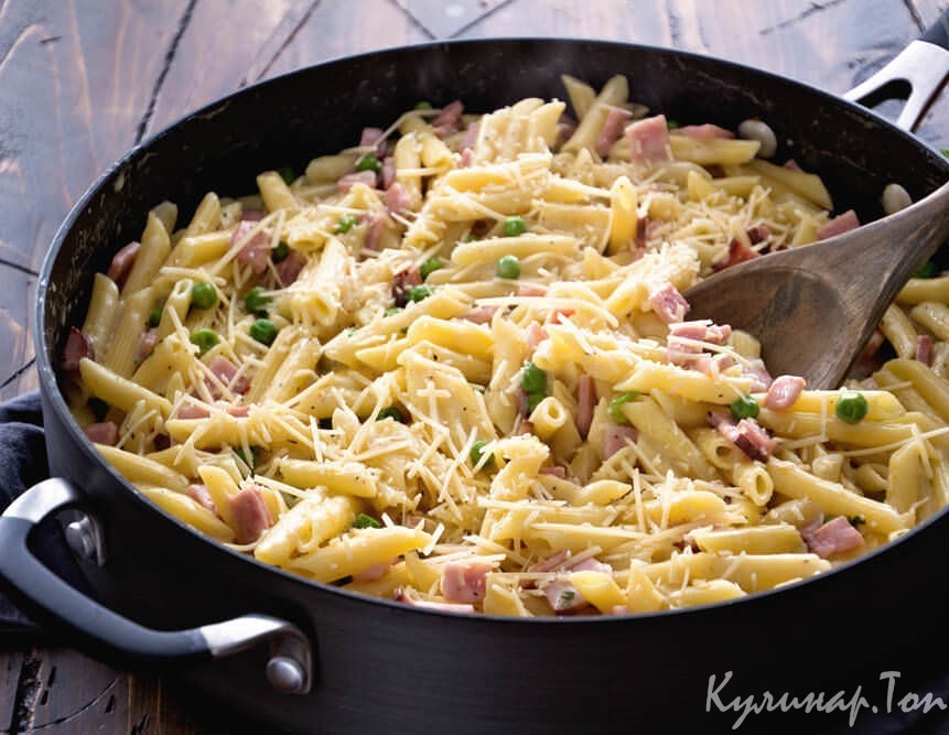 Паста с ветчиной и горошком