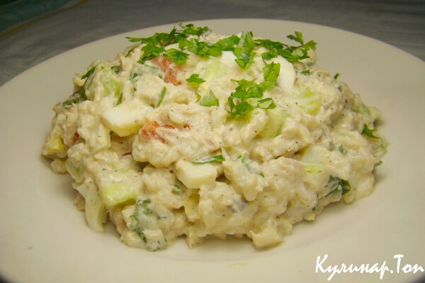 Рыбный салат с картофелем и рисом