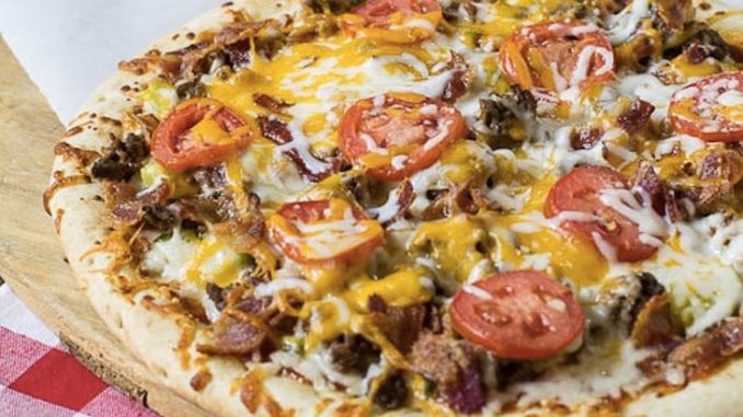 С начинкой для чизбургера Пицца с начинкой для чизбургера