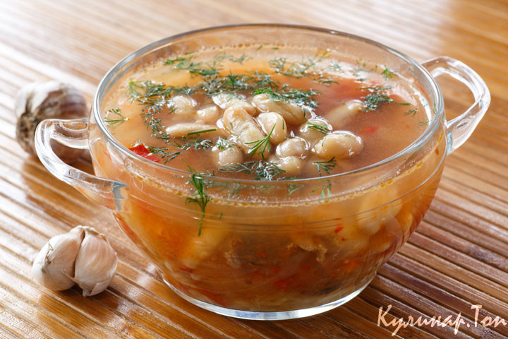 Суп фасолевый с мясом по-арабски