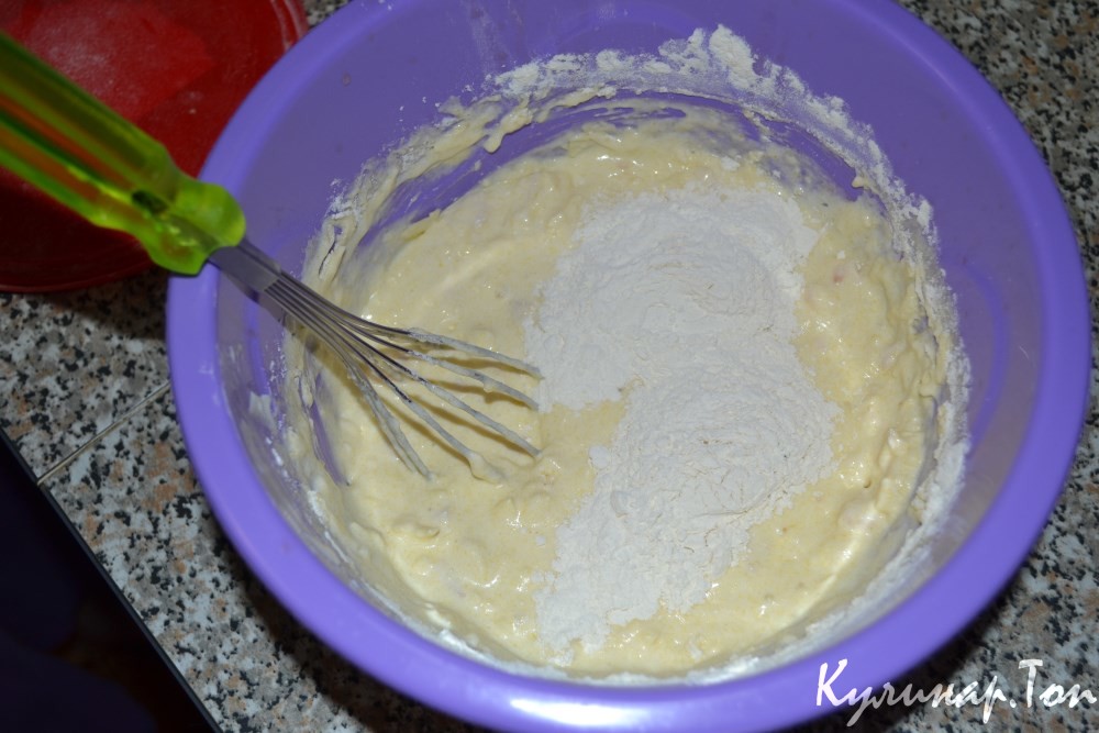 Сырные маффины с копченой курицей