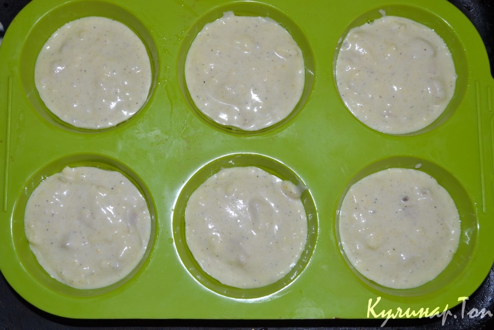 Сырные маффины с копченой курицей