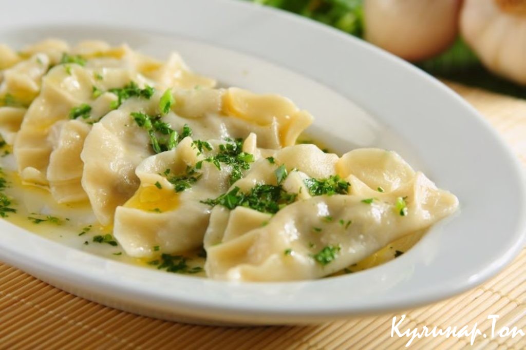 Вареники на пару с картофелем и зеленью