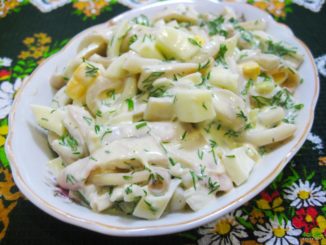 Закуска из кальмаров и яиц
