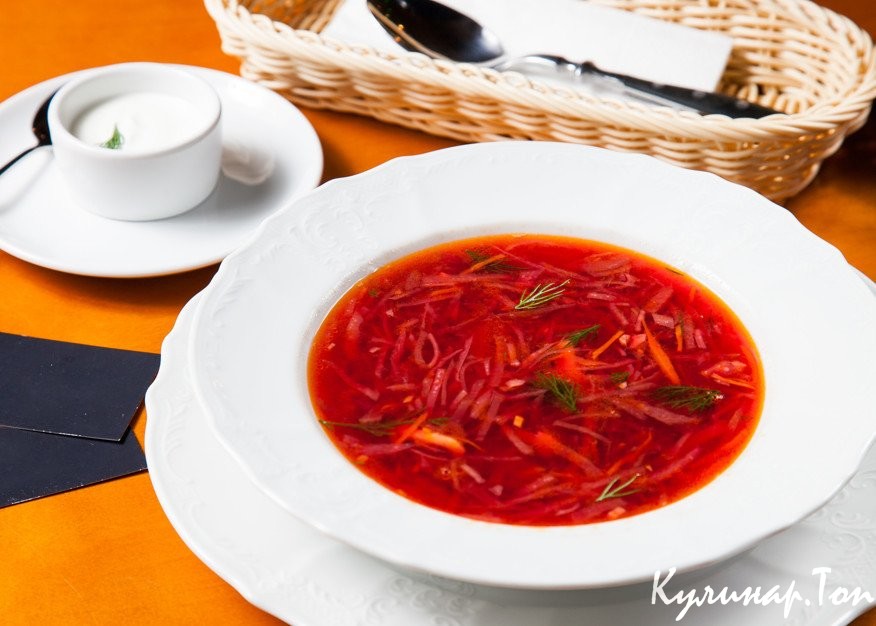 Борщ с копченой скумбрией