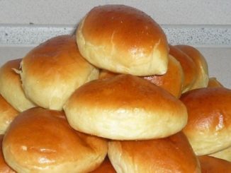 Пирожки с курицей и зеленью