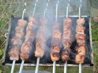 Шашлык из свинины в белом вине