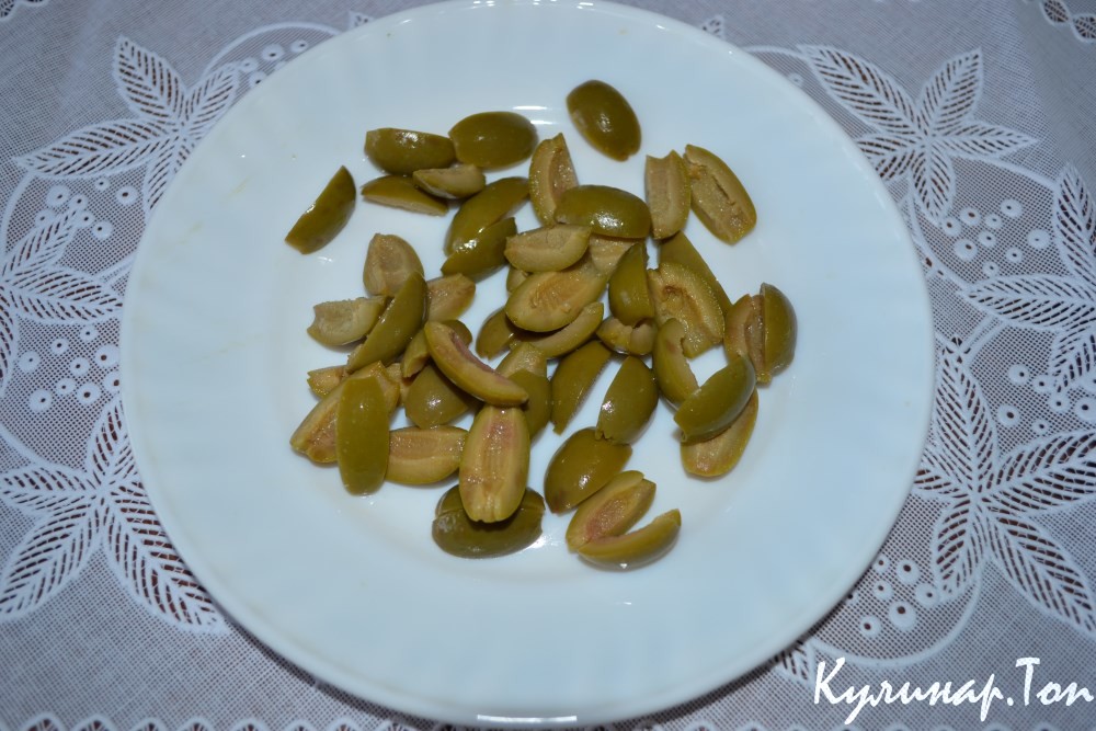 Салат с пастой и рукколой