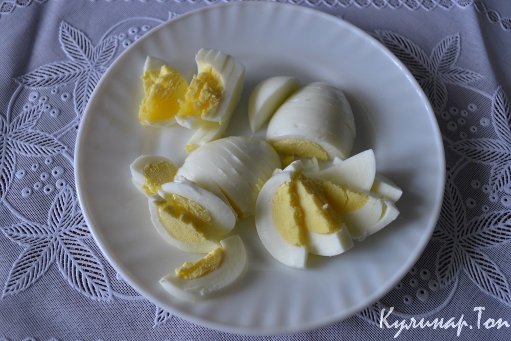 Салат с пастой и рукколой