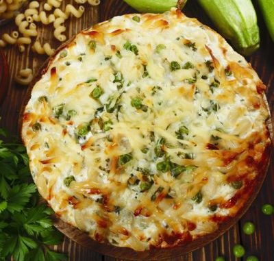 Запеканка из курицы с цукини и горошком Запеканка из курицы с цукини и горошком