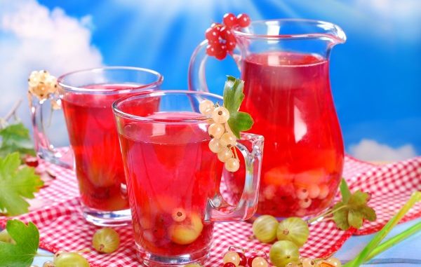 Крыжовник с красной и черной смородиной Крыжовник с красной и черной смородинойерной смородиной
