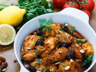 Курица с черносливом по-мароккански