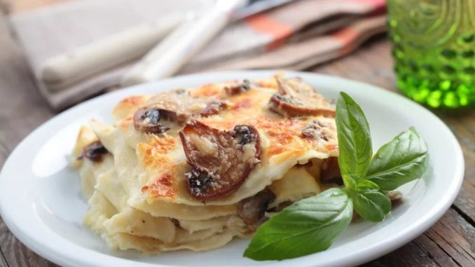 Лазанья с шампиньонами Лазанья с шампиньонами