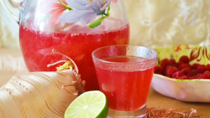 Малиновый морс с лаймом Малиновый морс с лаймом