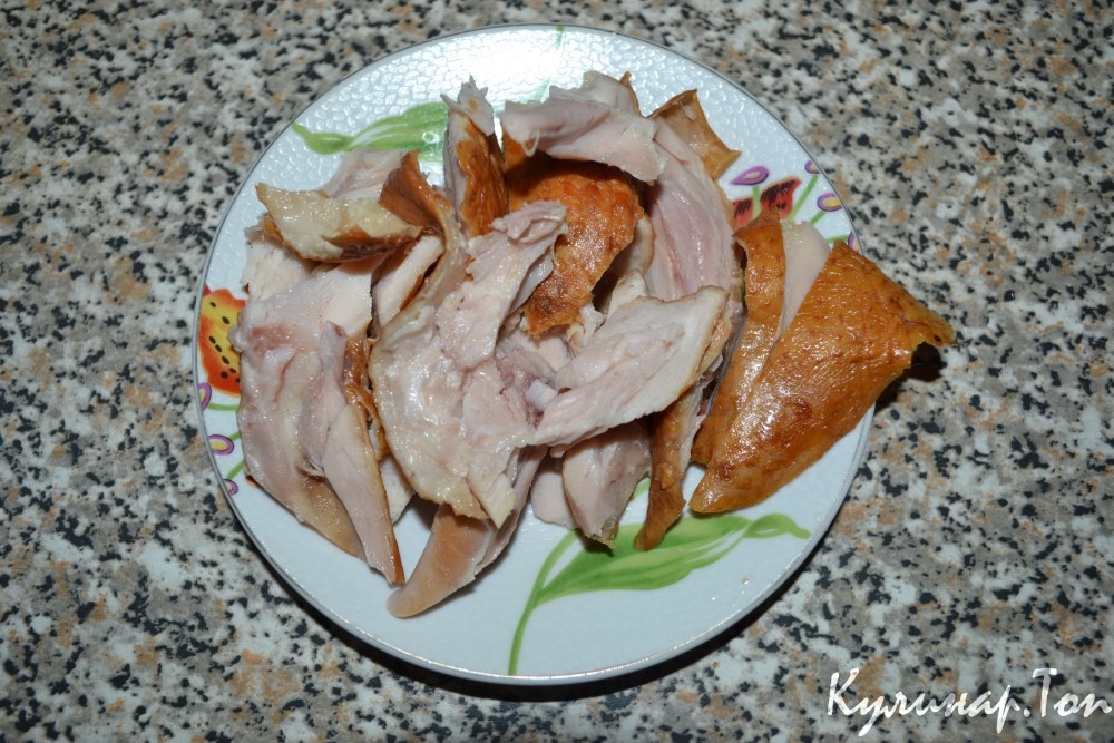 Пита с курицей и помидорами