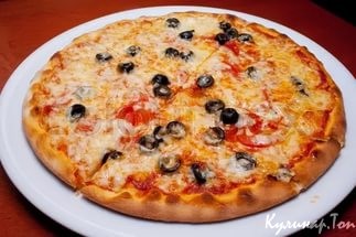 Пицца с куриной печенью