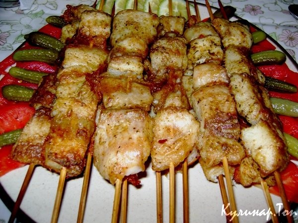 Шашлык из речной рыбы с картофелем