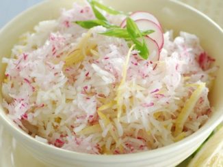 Салат из редьки с лимонной цедрой