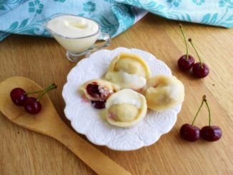 Вареники с вишней и творогом