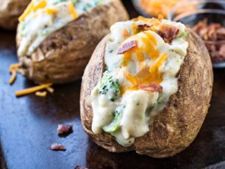 Фаршированный картофель с грибами в сметане
