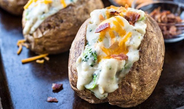 Фаршированный картофель с грибами в сметане Фаршированный картофель с грибами в сметане