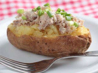 Фаршированный тунцом картофель