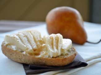 Горячие бутерброды с грушами