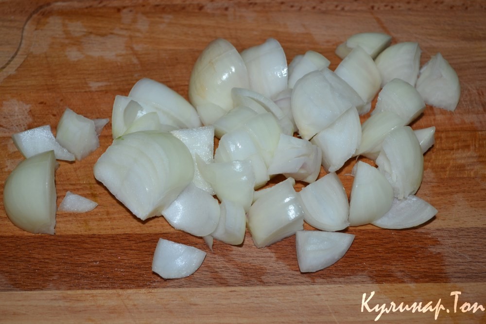 Картофель, запеченный с сосисками