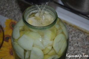 Компот из яблок