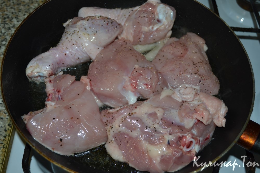 Курица под виноградом