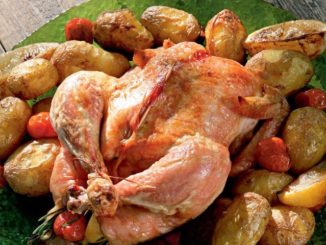 Курица в духовке целиком с картошкой