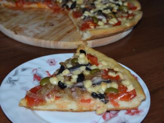 Пицца с анчоусами