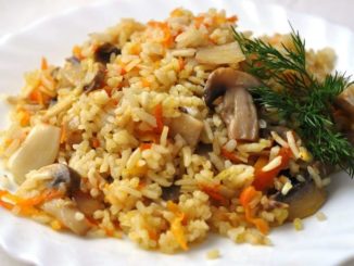Плов с шампиньонами и сыром