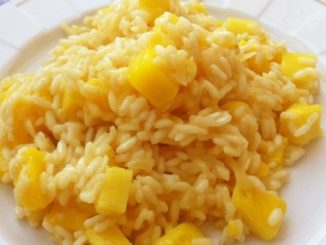 Ризотто с ананасами и фисташками