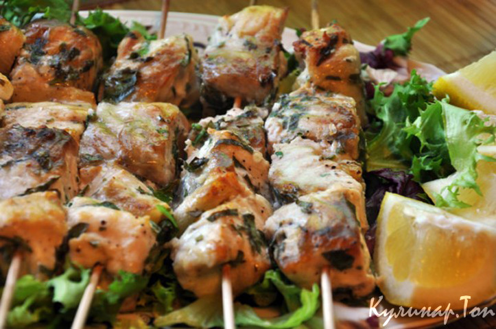 Шашлык из осетрины с раками