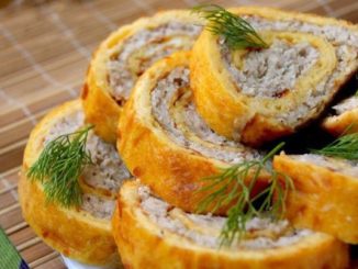 Яичный рулет со сладким перцем