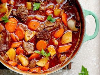 Жаркое из двух видов мяса с овощами