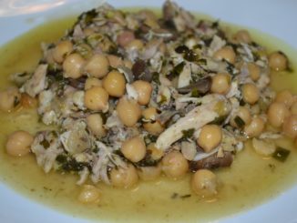 Жаркое с курицей и нутом