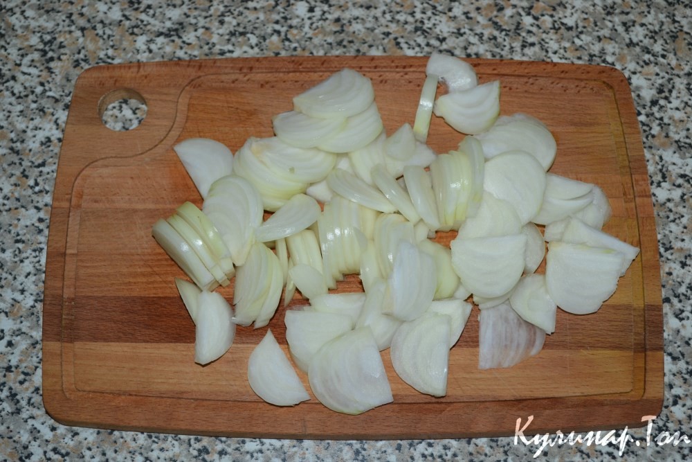 Картофель с луком в духовке