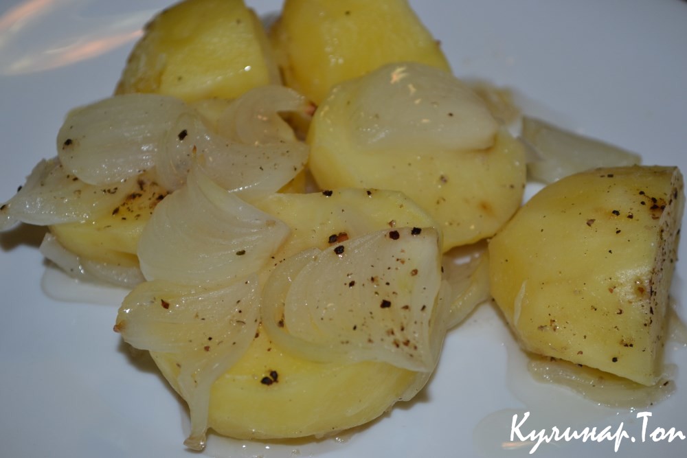 Картофель с луком в духовке