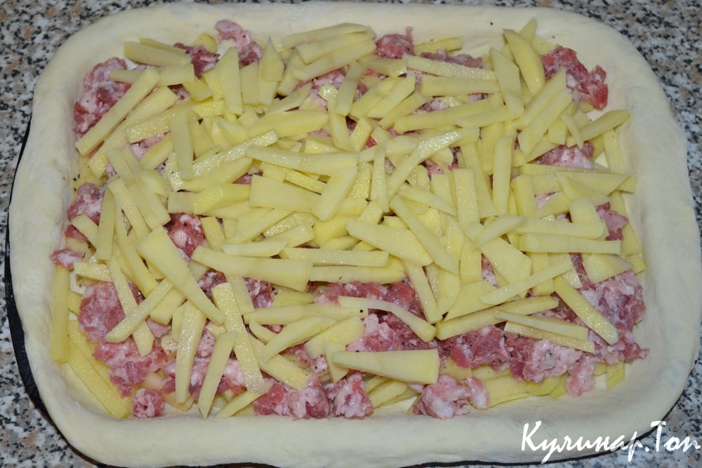 Пирог с картофелем и мясом