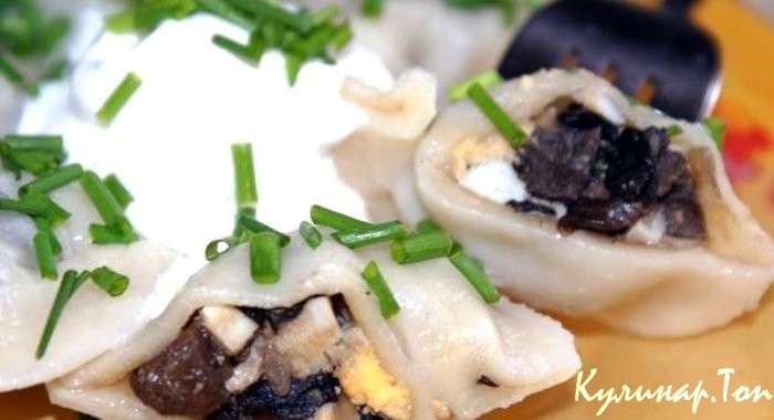 Пельмени с грибами и яйцами