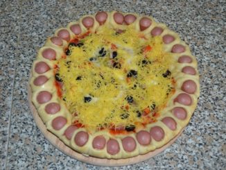 Пицца с сосисками - пошаговый рецепт