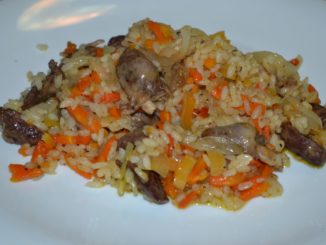 Плов с куриными сердечками
